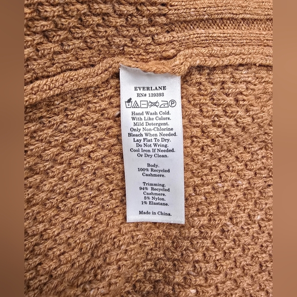 Everlane Stroopwafel Recycled Cashmere turtleneck sweater Size XS - Picture 4 of 5
